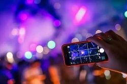 “过得很辛苦,淘汰太快……” 主播经济能走多